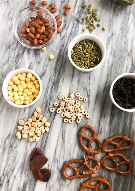 Easy Healthy Homemade Trail Mix | Bucket List Tummy
