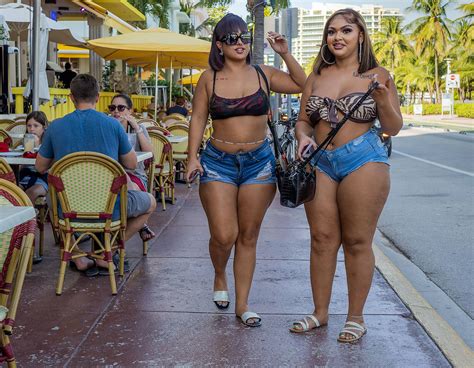 South Beach Styles, Miami, Florida. 100% Candid. | Part of m… | Flickr