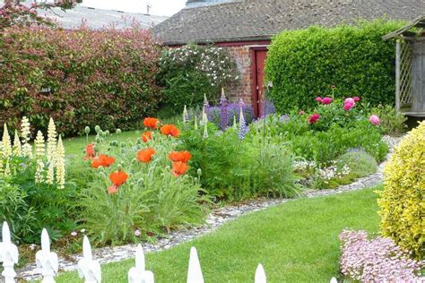 9 English Garden Design Ideas