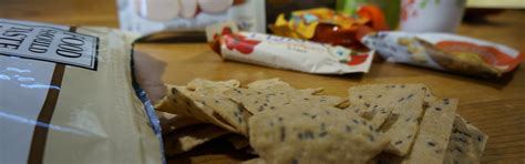 Top 10 Healthy Travel Snacks - OrnaBakes