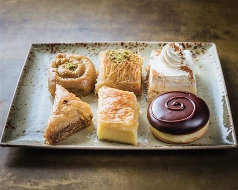 VANILLA CAKES AND LOUNGE, Oakleigh - Updated 2024 Restaurant Reviews ...