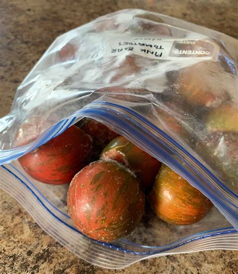 Freezing Tomatoes - A Quick And Easy Guide - Off Grid World