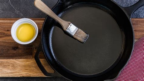 The Best Way To Oil Your Skillet For Restaurant-Worthy Pancakes