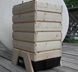 Wooden Stacking Worm Bin - Red Worm Composting