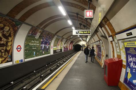 London Underground Covent Garden Free Stock Photo - Public Domain Pictures