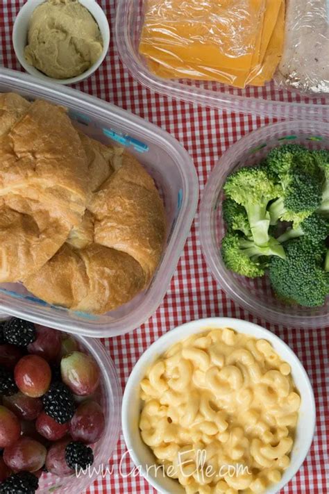 How to pack a real food picnic for a countryside day trip?