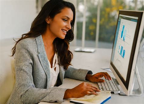 Best ways to preserve garden tomatoes for authentic homemade winter sauces?