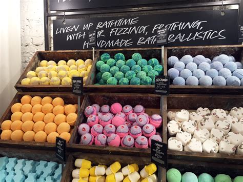 Lush Cosmetics Haul // London Oxford Street Store & Exclusive Products ...