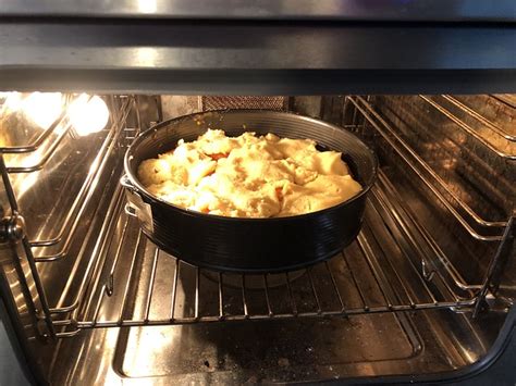 How to bake light, fluffy homemade buttermilk biscuits every time?