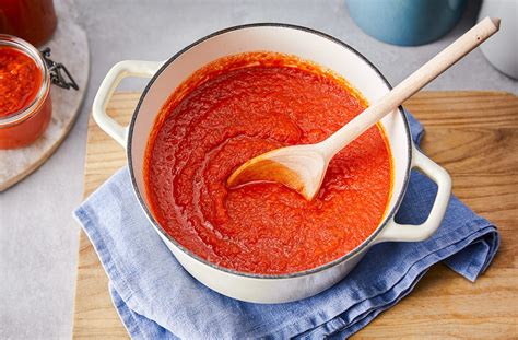 Batch-cook tomato sauce | Tesco Real Food