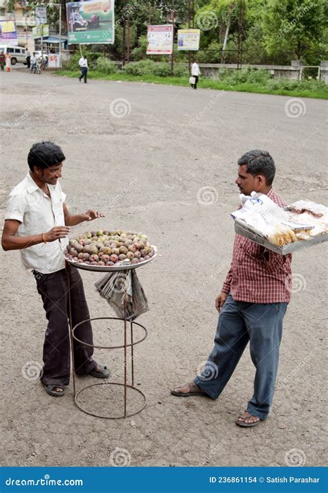 Two Vendor Talking Each Other Editorial Stock Image - Image of india ...