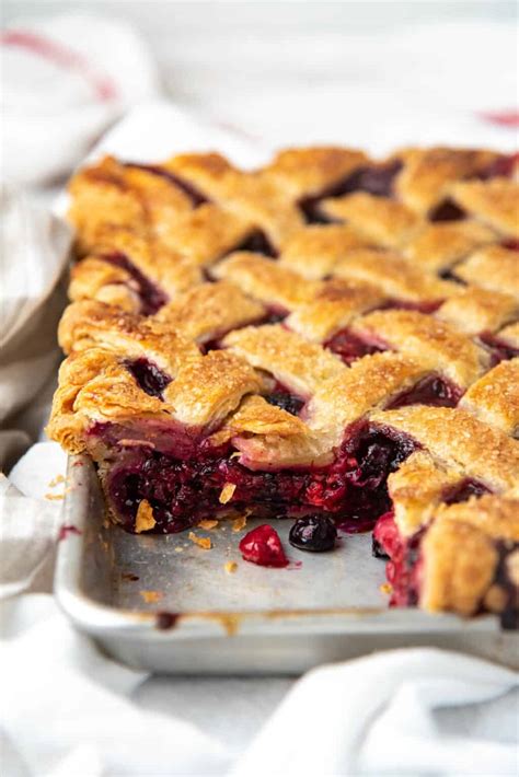 The Best Mixed Berry Pie Recipe - The Flavor Bender