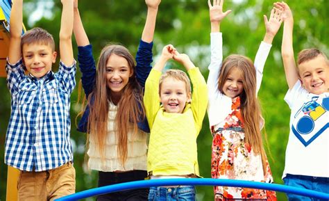 More exercise, fewer screens: New Australian guidelines for kids in ...