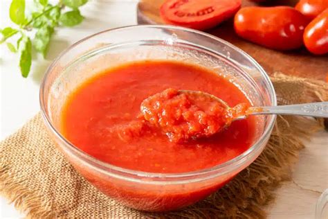 Authentic Neapolitan Pizza Sauce Recipe