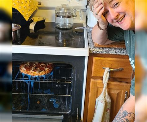 Kitchen Chronicles: Hilarious Culinary Mishaps in Photos • Page 2 of 25 ...