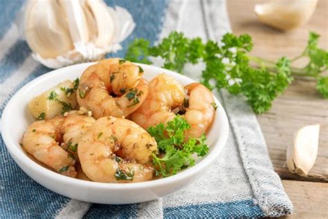 Simple Lemon Garlic Shrimp Recipe - Delightfully Low Carb