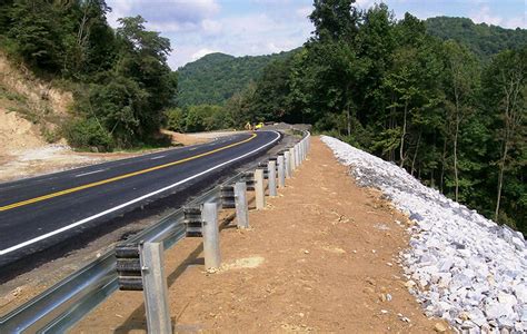 Roadside Design Improvements at Curves - Rutgers CAIT
