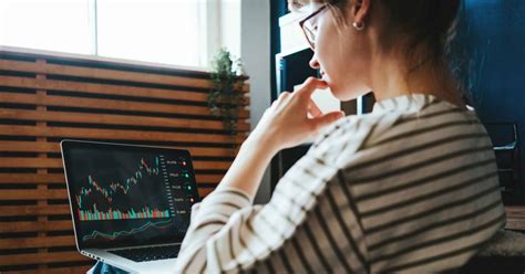 7 Reasons Why Being Too Diversified Can Hurt Your Investments