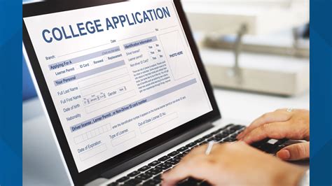 College admissions expert provides ways to prepare for applying to ...