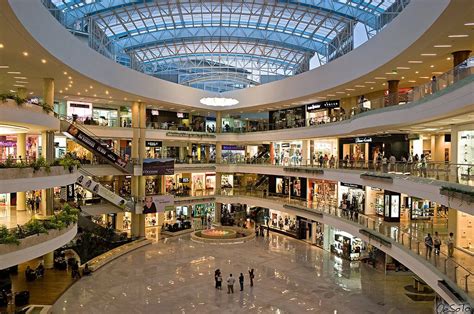 FIIs de shoppings: o que esperar e em quais investir - XP Investimentos