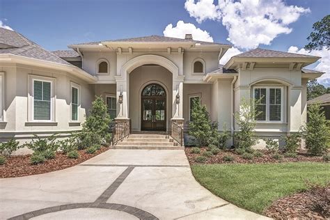 What Gives a Home a “First Attraction” | Lowcountry Home Magazine