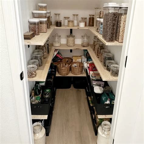 What pantry essentials keep homemade meals easy in a rustic cabin rental?