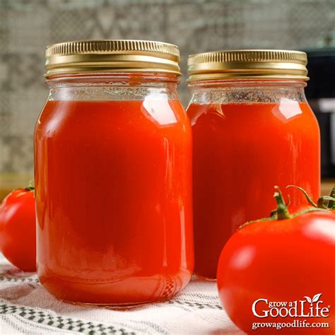 Plain Tomato Sauce: Small Batch Canning Recipe