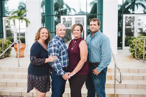 Extended family session downtown – Vinson + Cook | Okeechobee family ...