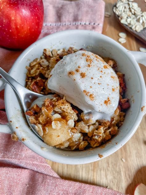 Single Serving Apple Crisp - cookinwithhalle